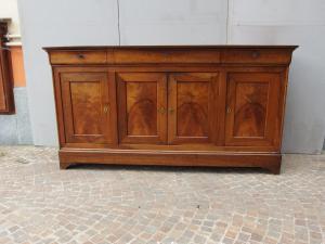CREDENCIAS DE 4 PORTAS EM NOGUEIRA LUÍS FILIPE CAPUCHINHA FRANÇA RESTAURADA cm L192xP57xH103